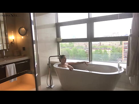 ❤️ Une énorme nana se branlant passionnément la chatte dans la salle de bains ❤❌ Porno vk at porn fr.pornhills-com.ru ❌